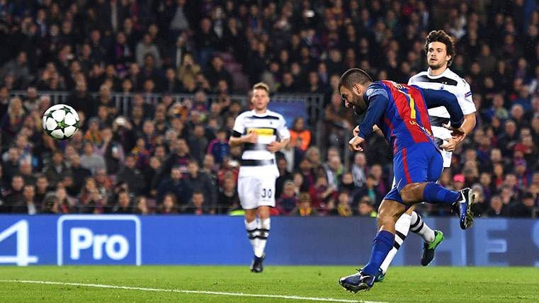 Tres «Ardazos» y el turco, tercer máximo goleador del Barça