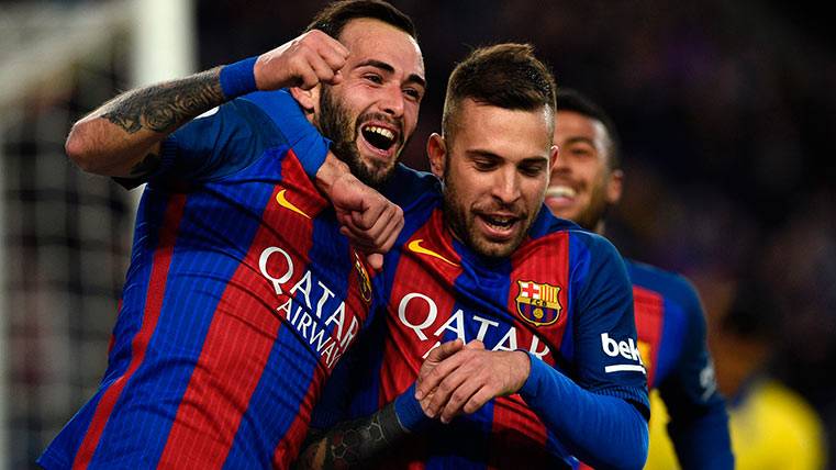 El gol imposible: Alcácer asistió, Aleix Vidal anotó