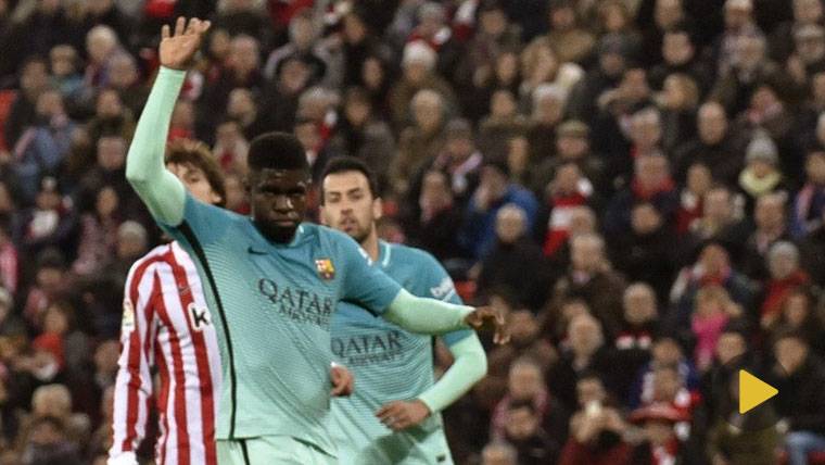 AGRESIÓN: Manotazo de Aduriz directo a la tráquea de Umtiti
