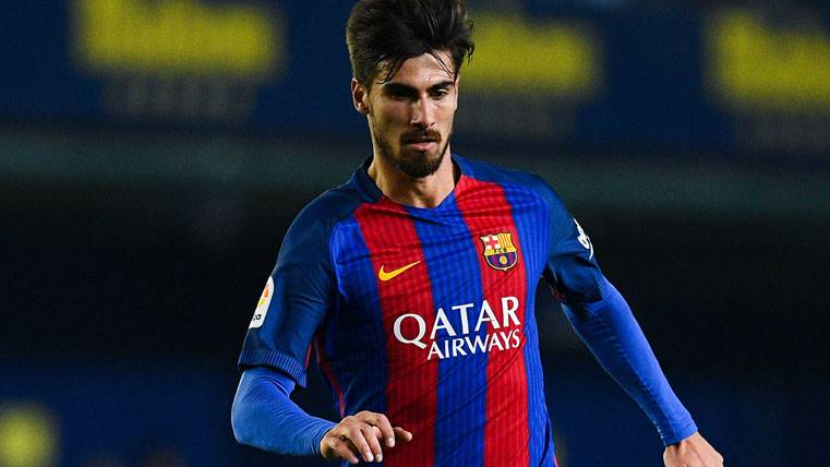 André Gomes dejó el campo con una monumental pitada