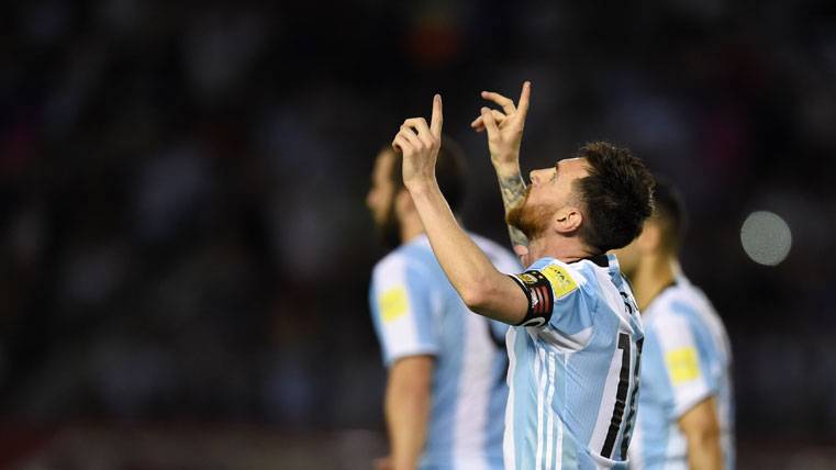 ¡Messi salva a Argentina y la mete en la lucha por el Mundial!