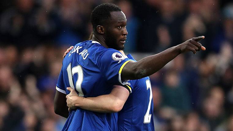 El Everton saca la chequera y espera a Sandro Ramírez