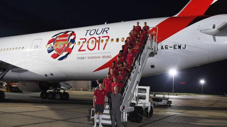 El Arsenal, a Sidney para iniciar la pretemporada sin Bellerín