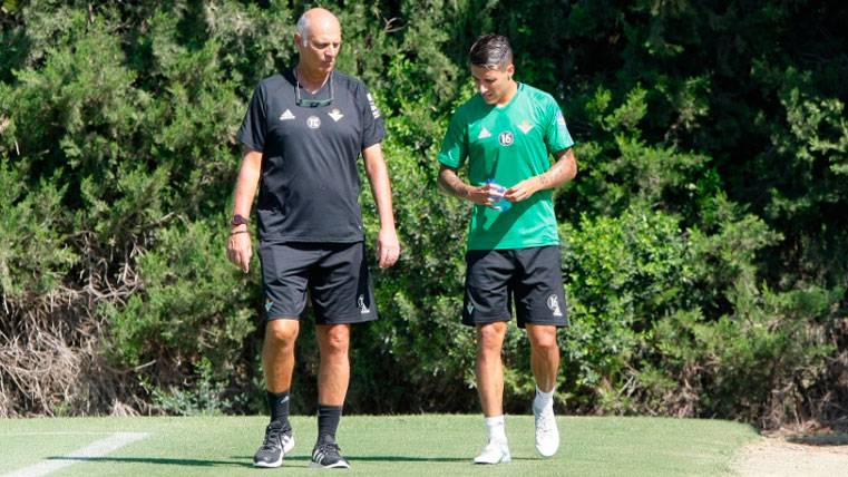 Cristian Tello empieza con mal pie su aventura en el Betis