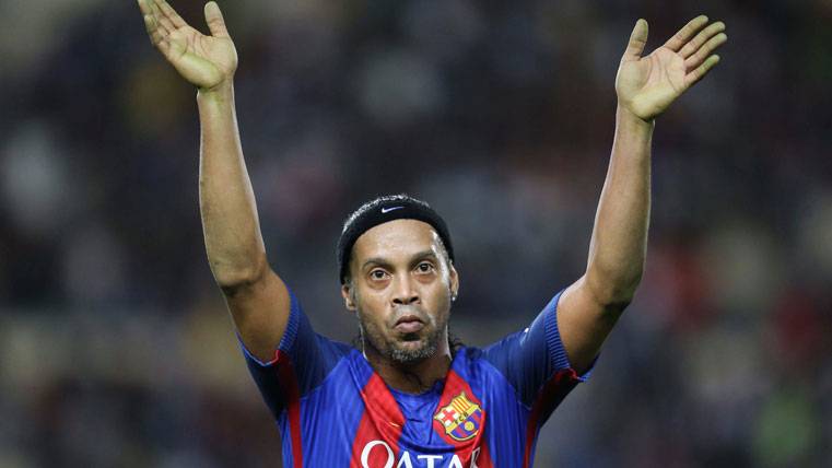 La bendición de Ronaldinho para Messi y Antonella
