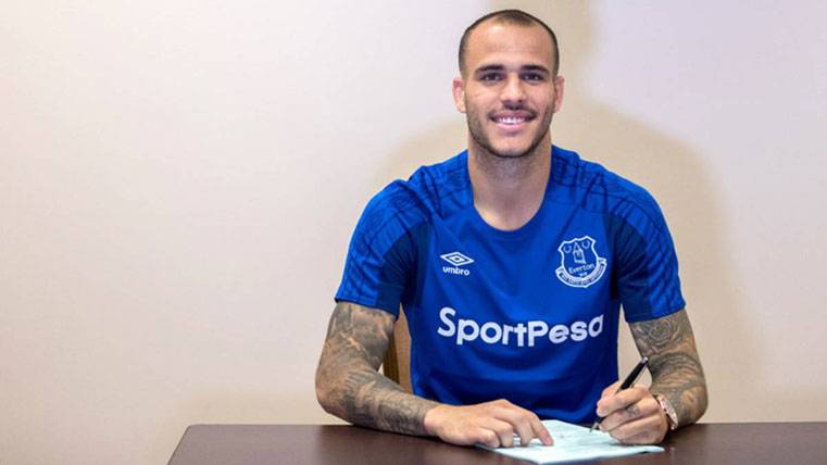 Sandro ficha por el Everton: Málaga 6 FC Barcelona 0