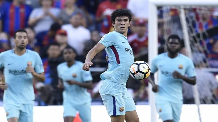 Carles Aleñá en el primer equipo, la afición no duda