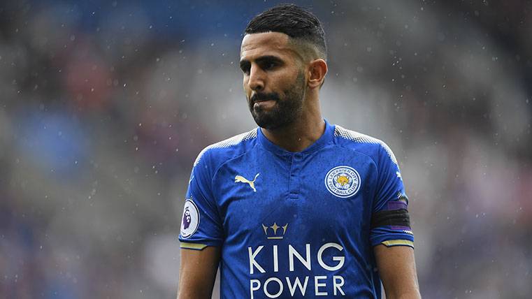 Empiezan a moverse objetivos: Mahrez, ¿lejos del Barça?