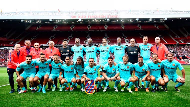 Old Trafford acoge a unos Barça Legends comprometidos