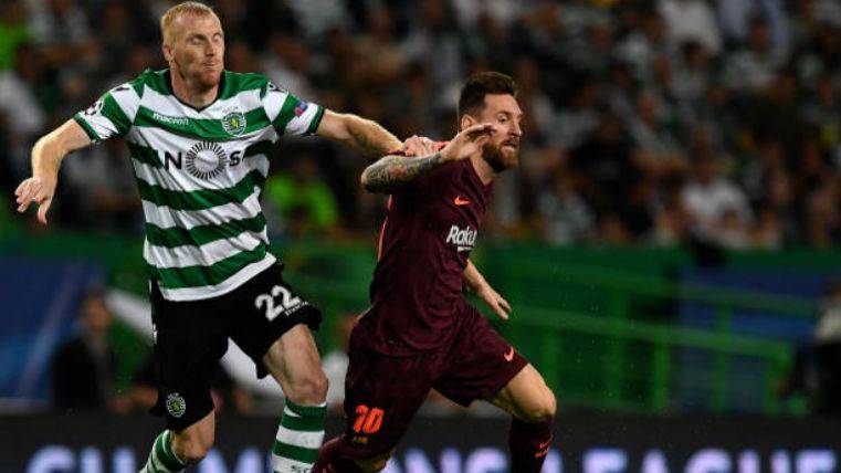 Mathieu visitó el vestuario del Barça este miércoles