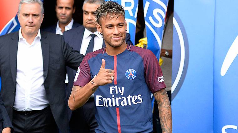 El incendio de Neymar sería previo a su disputa con Cavani