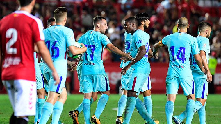 CONFIANZA: Gran gol de Alcácer tras un buen centro de Deulofeu