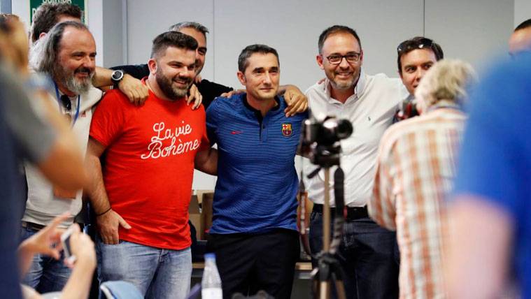 Ernesto Valverde, una estrella más en el Barça-Olympiacos