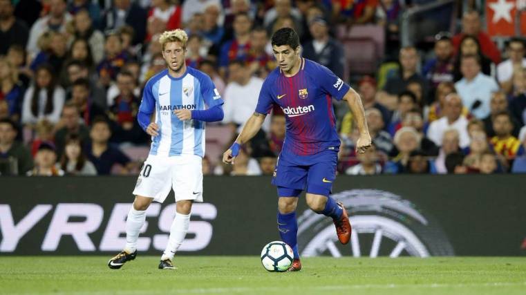 Luis Suárez se marchó enfadado pero muy ovacionado