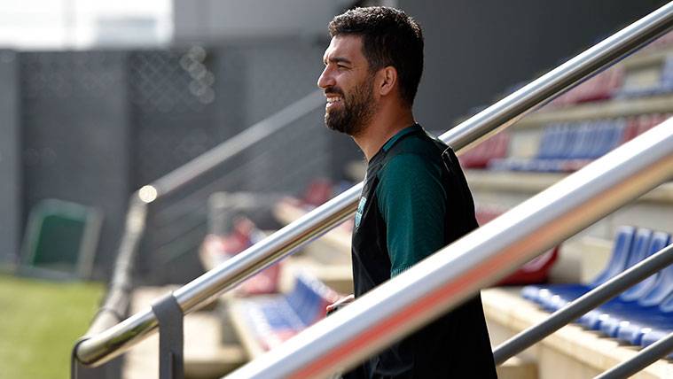 Arda, baja en el entrenamiento por un motivo surrealista