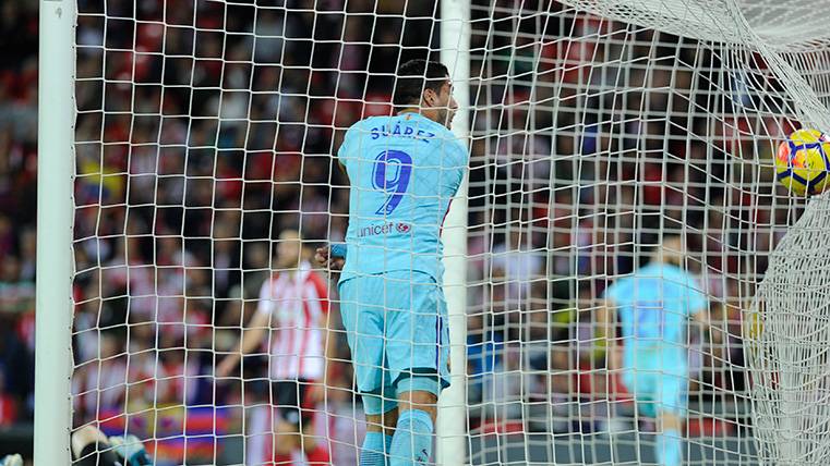 Luis Suárez se reencuentra con el gol en una jugada de ‘pillo’