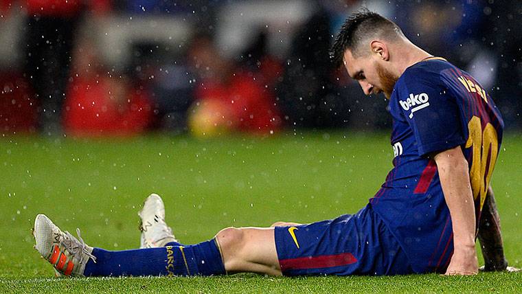 La renovación vitalicia de Messi con el Barça, en el aire