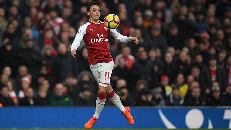 El Barcelona va en serio a por Mesut Özil y ya sabe el precio
