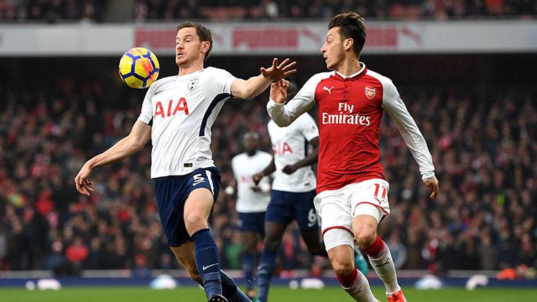 Confirman que el Barça intentará fichar a Özil si no llega Coutinho