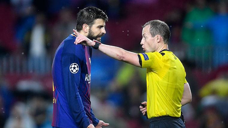 Las tres opciones de Valverde para suplir a Piqué en Mestalla