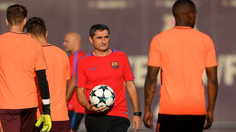 Valverde tiene claro qué tipo de central quiere para el Barça