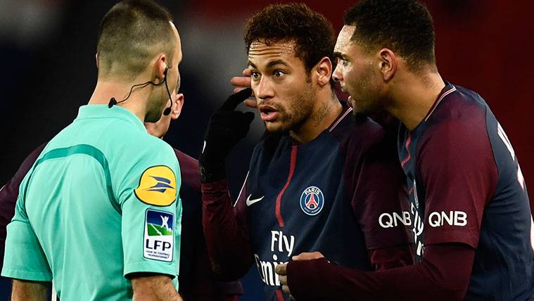 La extraña sanción que deberá cumplir Neymar con el PSG