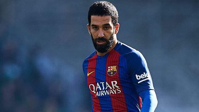 El Barcelona no logra traspasar a Arda y sólo podrá cederle