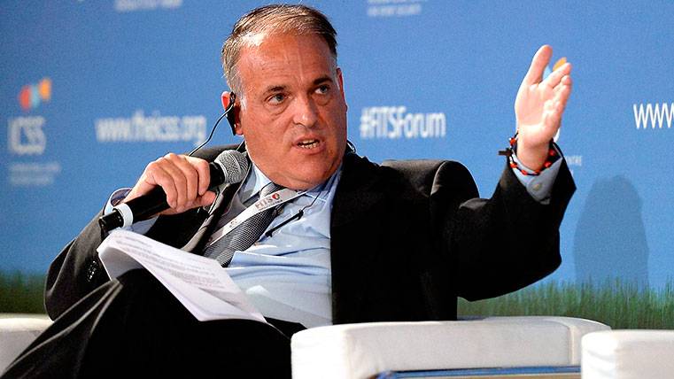 Javier Tebas, contra Suárez y Piqué en su última intervención