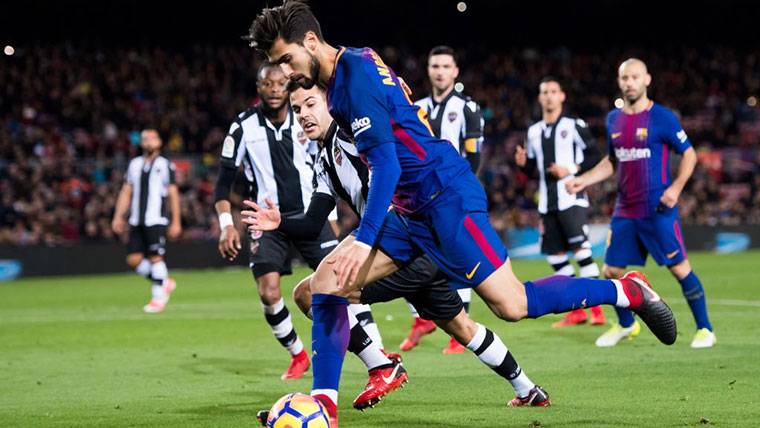 Todo apunta a que André Gomes será el primero en dejar el Barça