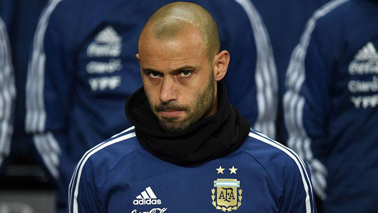 Jorge Sampaoli podría dejar a Javier Mascherano sin Mundial
