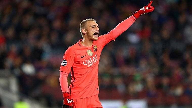 Cillessen dejará el Barcelona si trae una oferta de 60 millones