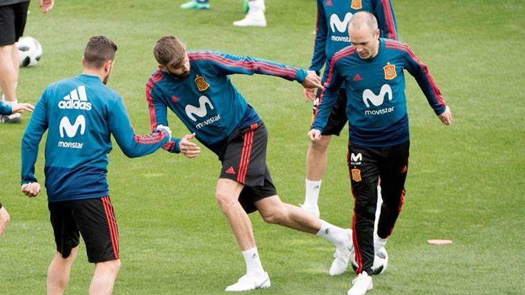 ¿Último partido de Iniesta y Piqué con ‘La Roja’ en España?