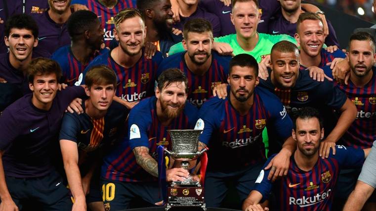 Tras la Supercopa, la batalla sigue abierta: 92 títulos para el Barça y 91 para el Real Madrid