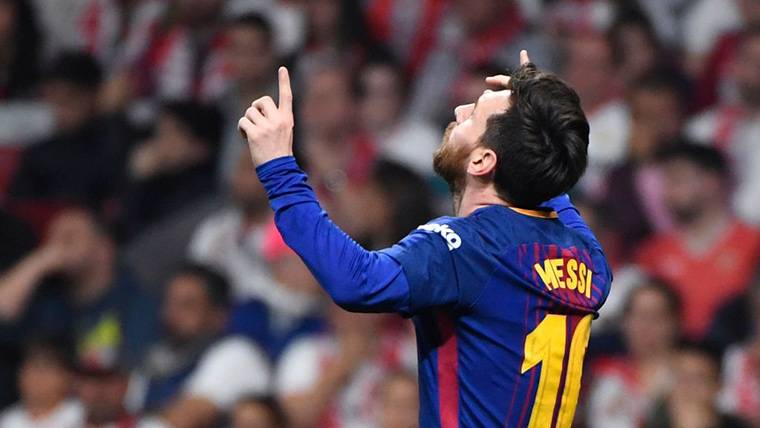 ¡Messi estrena la Champions con un golazo espectacular de falta!
