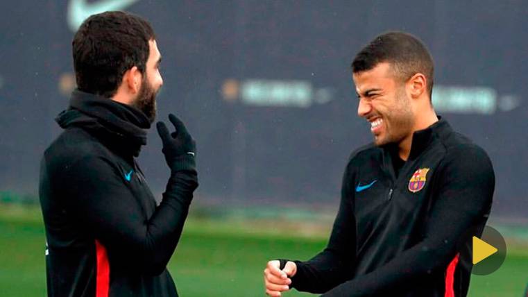 Visita de Rafinha Alcántara a Arda Turan en Turquía con anécdota incluida