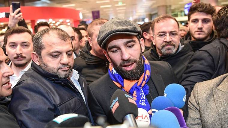 Declive absoluto: El nuevo episodio polémico de Arda Turan
