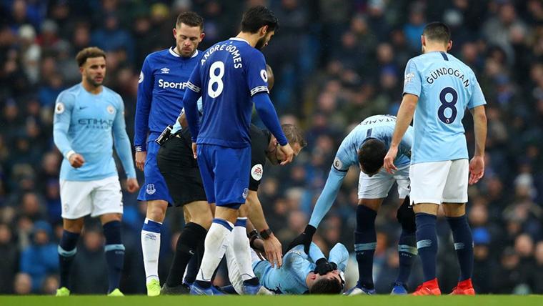 El Manchester City tumba al Everton de Yerry Mina, Digne y André Gomes (3-1)