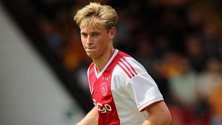 Así se podría hacer oficial el futuro de Frenkie de Jong