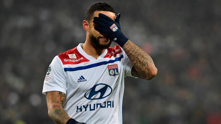 Un crack del Lyon se debate entre fichar por el Barcelona o por el Real Madrid