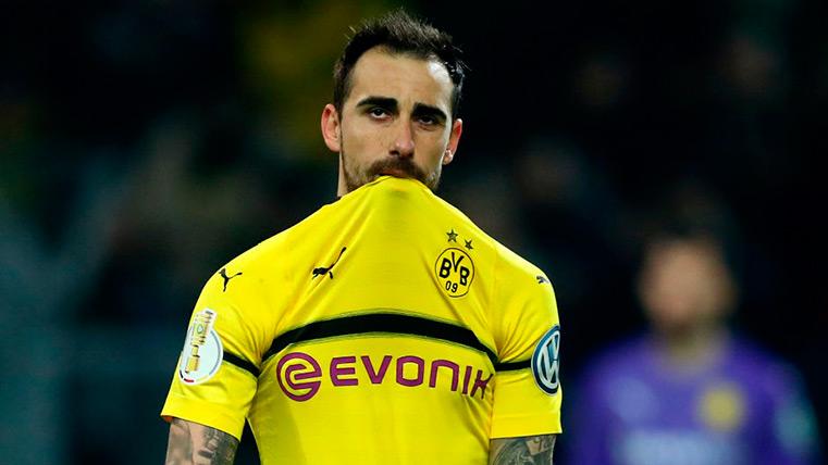 Paco Alcácer no logra evitar la derrota de un Dortmund que sigue en caída libre (2-1)