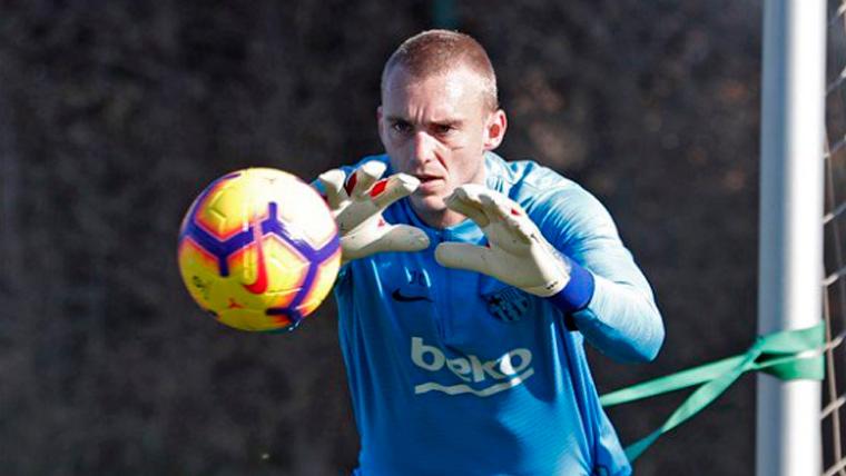 Una nueva lesión se cruza en el camino del Barça: Cillessen, baja por molestias en la cadera