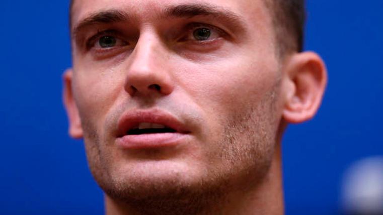 Vermaelen recibe el alta médica pero se queda fuera ante el Betis