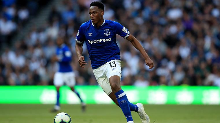 Yerry Mina podría marcharse del Everton para jugar cedido en Turquía