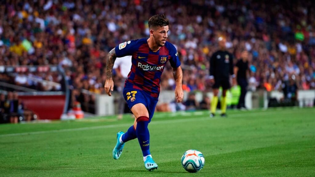 La cláusula que podría hacer de Carles Pérez jugador del primer equipo en cinco partidos