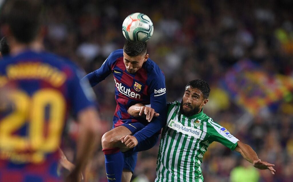 Fekir adelantó al Betis tras un mal pase de Busquets