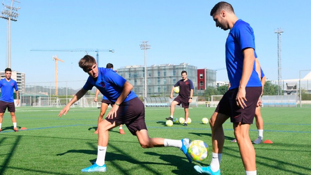 Las negociaciones entre el Barça y la Juventus por Juan Miranda, al detalle