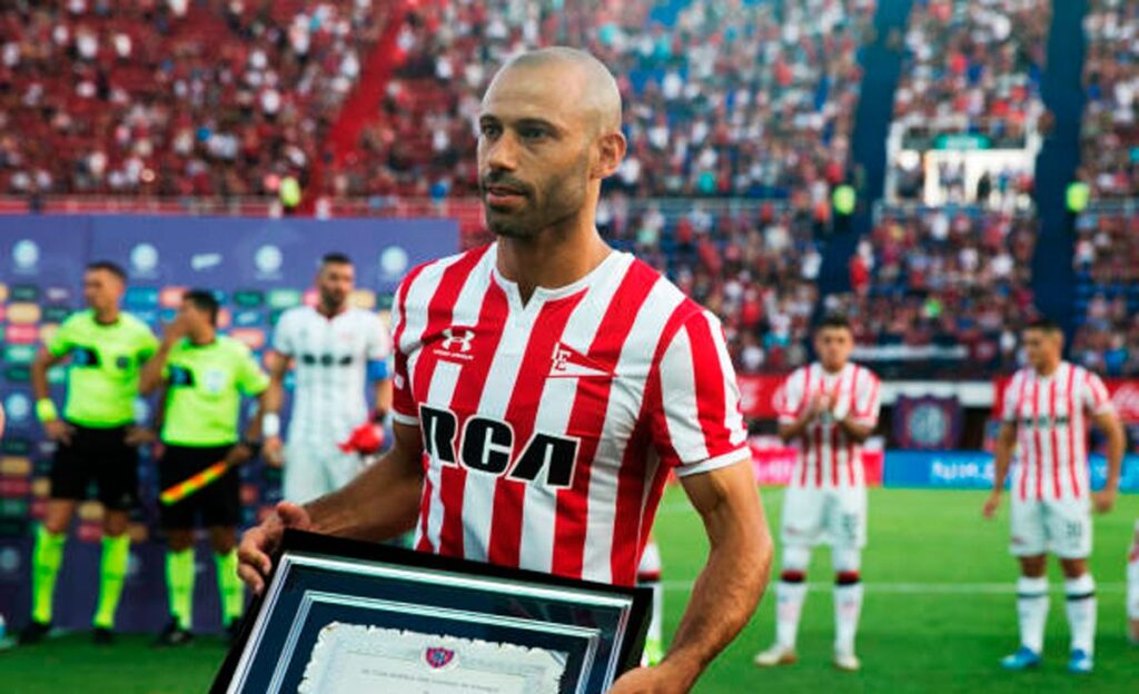 Javier Mascherano se vuelve a rendir a los pies de Leo Messi