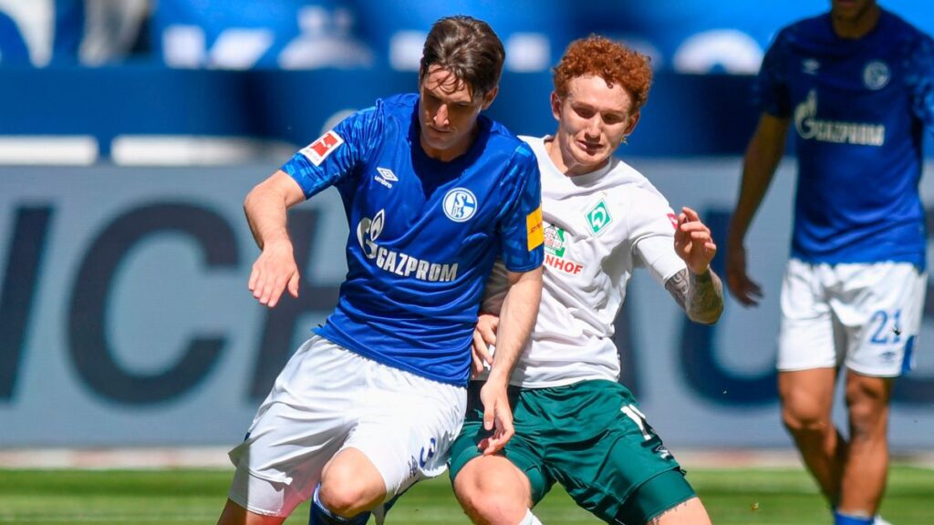 El Schalke pide a Miranda y el Barça duda sobre su futuro