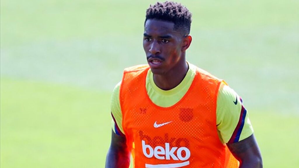 Junior Firpo fue baja de última hora en el Villarreal-Barça