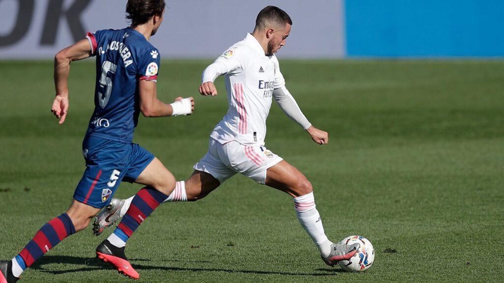 Eden Hazard despertó de su letargo con un golazo al Huesca